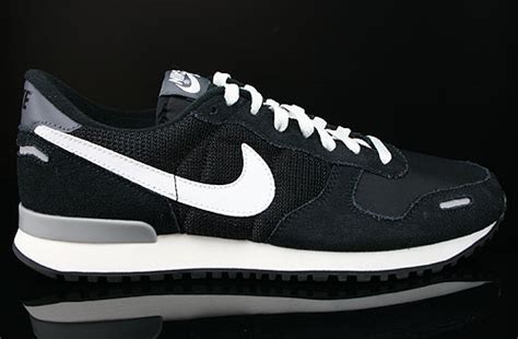 nike vortex schwarz grau mit rotem swoosh|air vortex black and white.